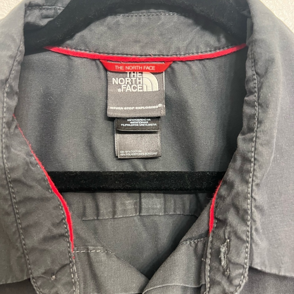 The North Face Men’s Button Up Shirt - Picture 2 of 10